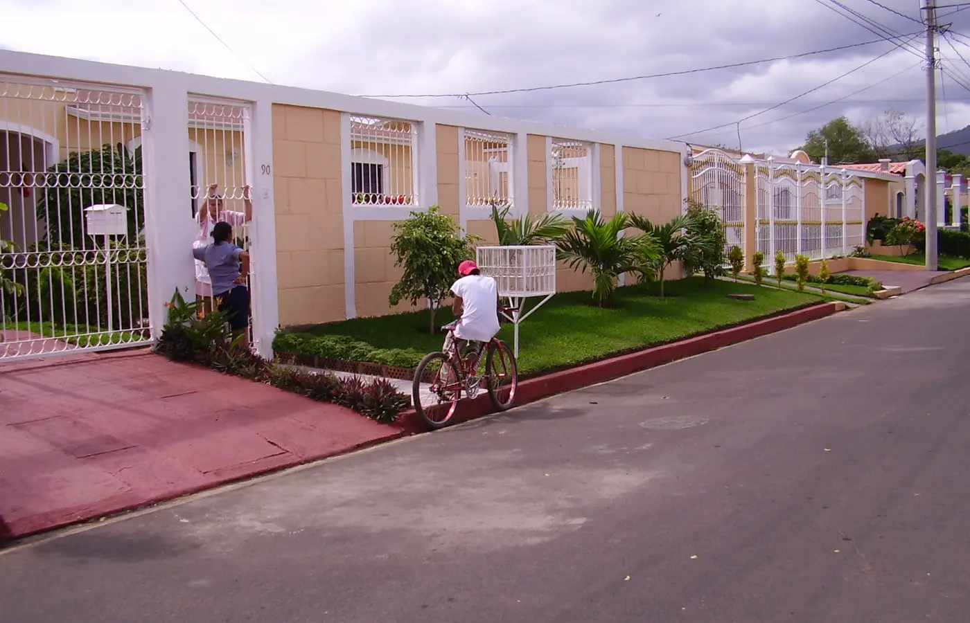 From rooms to urban neighborhoods